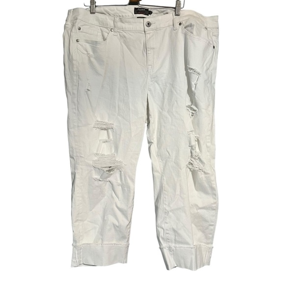 Torrid White Jean Distressed Crop Boyfriend
Straight Stretch Mid-Rise Jean new - Picture 2 of 8